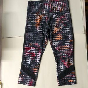 Champion Vapor Geometric Capri Leggings